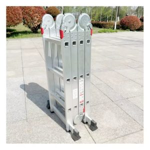 échelle transformable 3x4 pliée pour transport