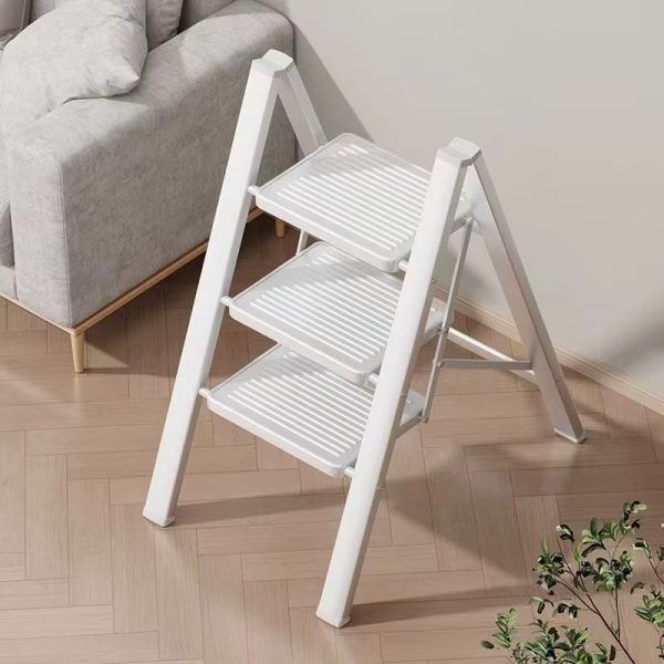 Escabeau blanc acier 3 marches pliable Maroc