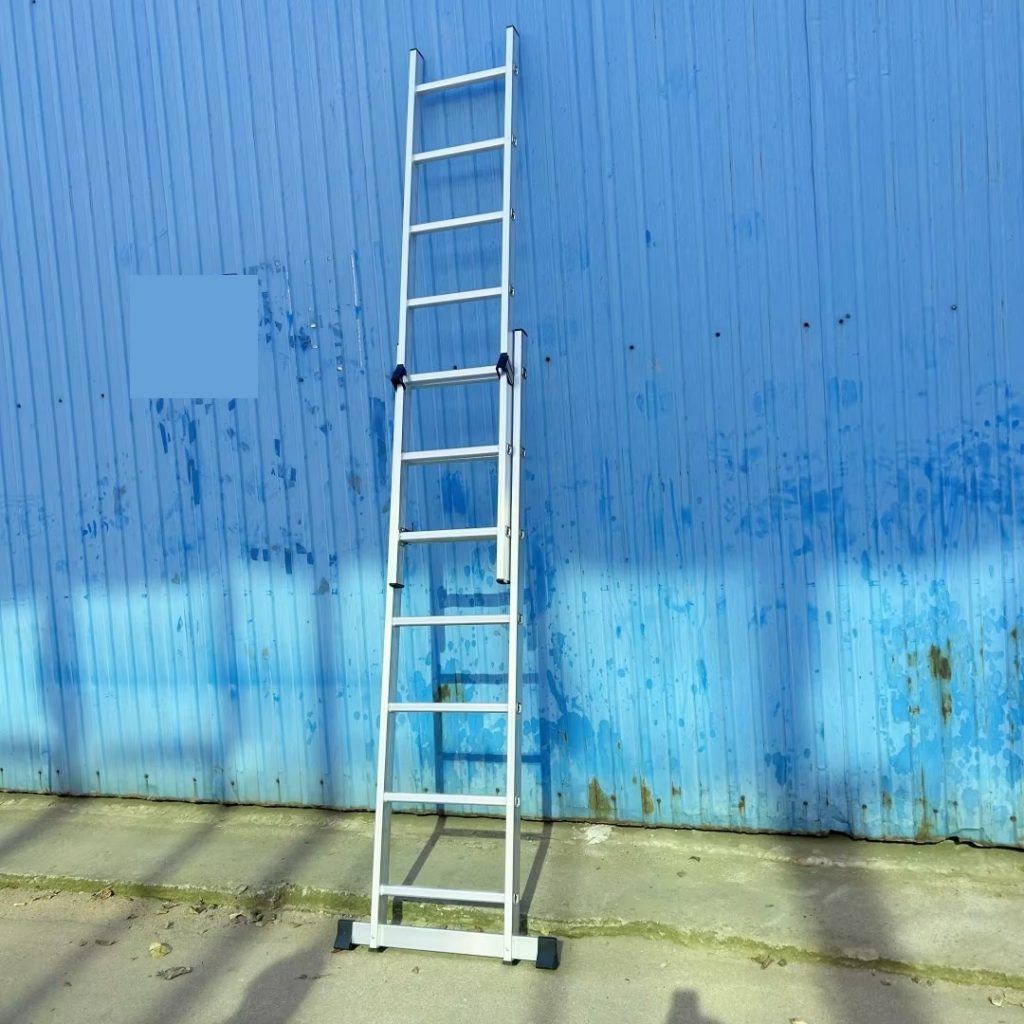 Échelle aluminium appui mural travaux extérieur