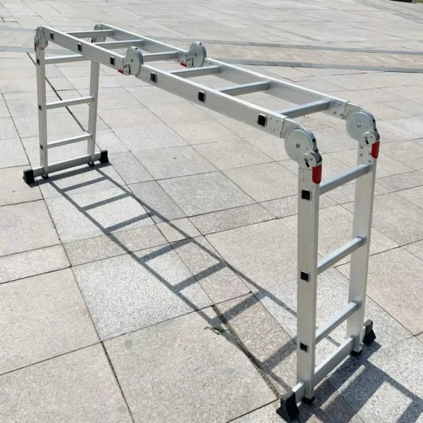 Echelle Articulee 4x3 Position Echafaudage Plateforme Échelle articulée 4x3 configuration échafaudage et plateforme de travail Maroc